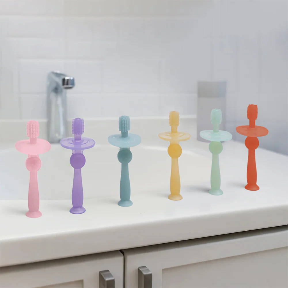 Haakaa 360° Silicone Toothbrush 1 pk - Image 10