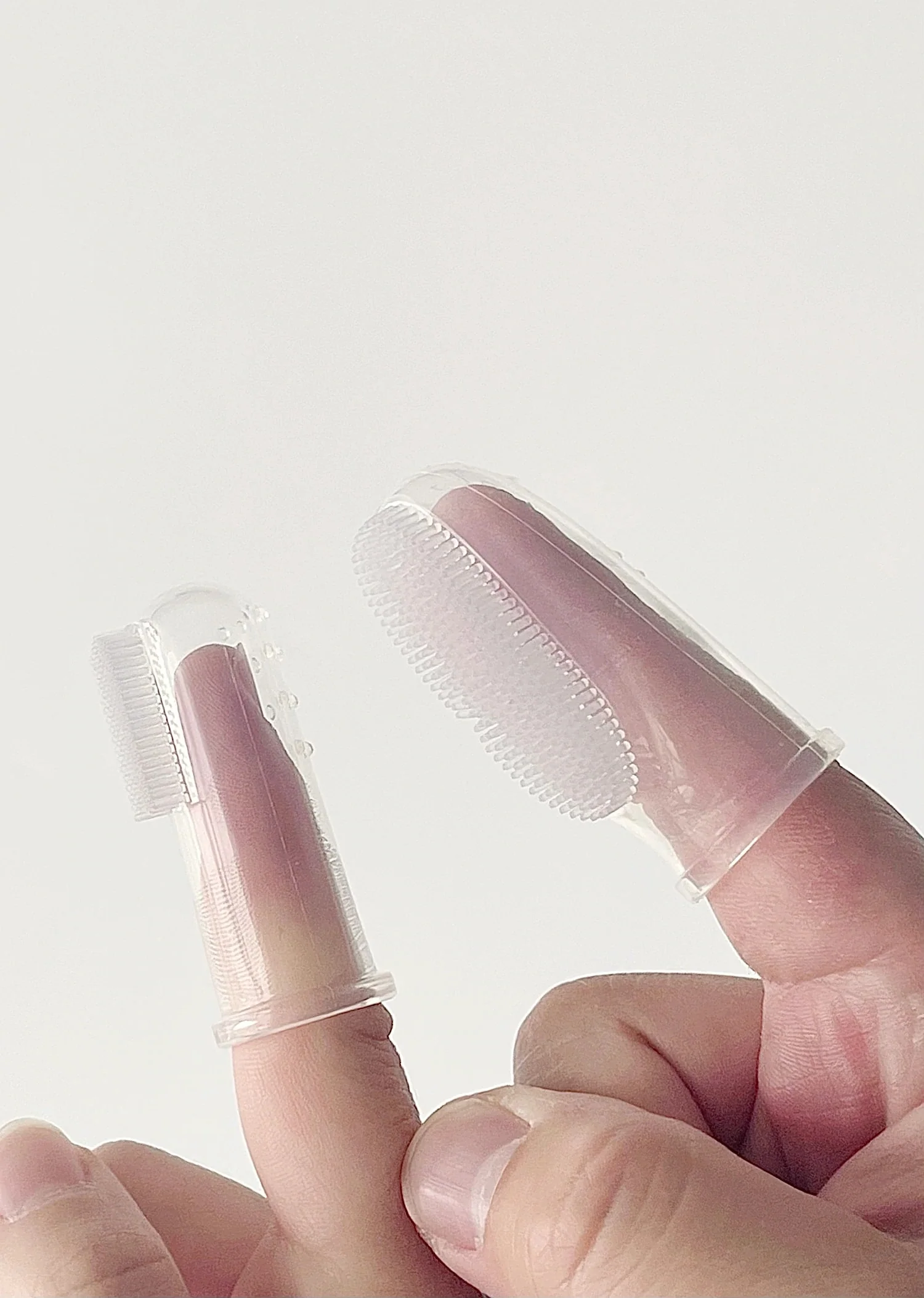 Haakaa Silicone Finger Toothbrush Set 2pcs (Small & Large) - Image 7