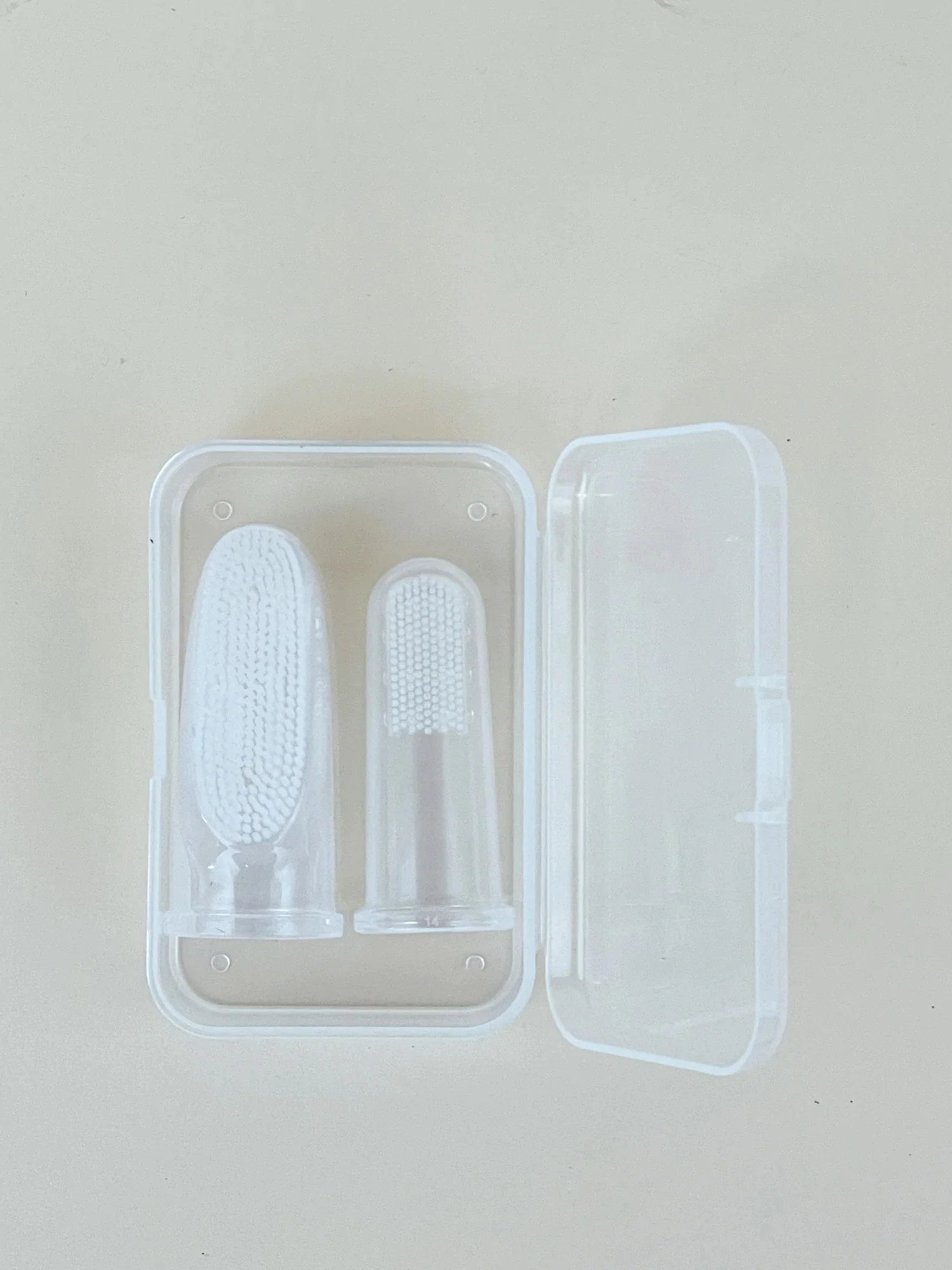 Haakaa Silicone Finger Toothbrush Set 2pcs (Small & Large) - Image 8