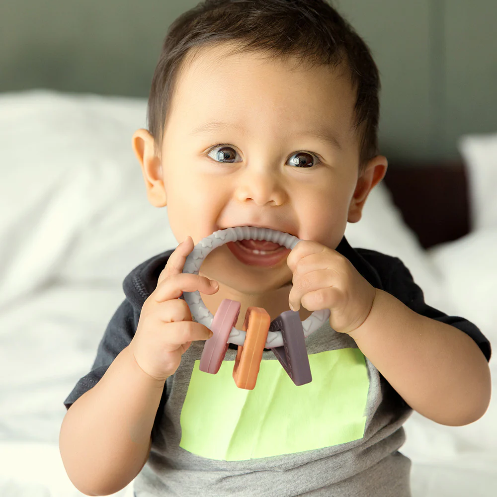 Haakaa Silicone Teething Ring 1 PK - Image 7